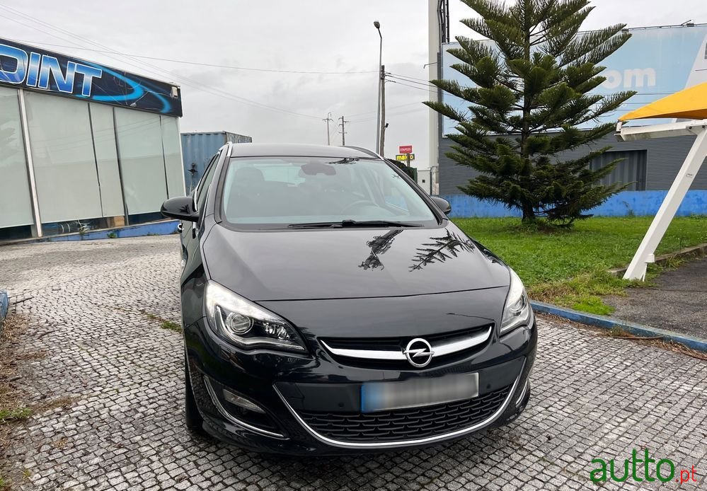 2016' Opel Astra Sports Tourer photo #3