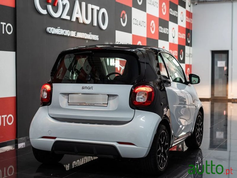2019' Smart Fortwo 0.9 Passion 90 Aut photo #4