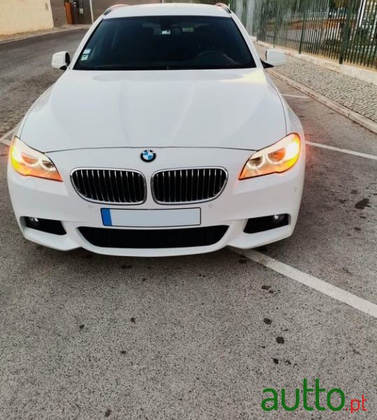 2013' BMW 520 photo #6