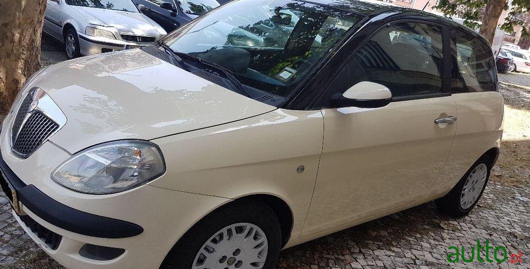 2008' Lancia Ypsilon photo #2