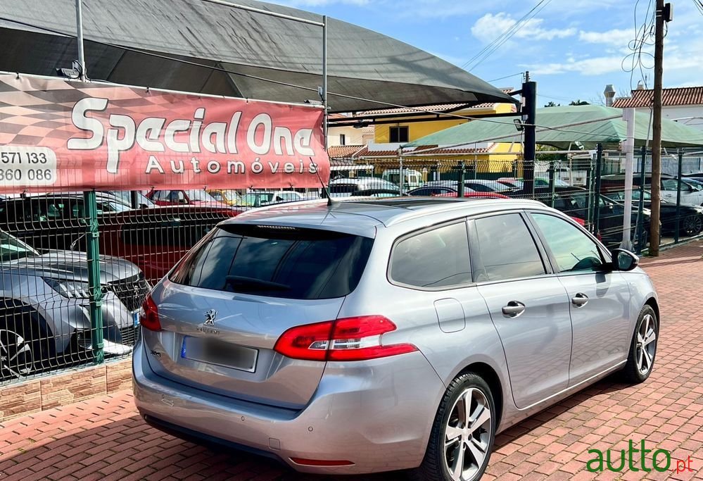 2019' Peugeot 308 Sw photo #3