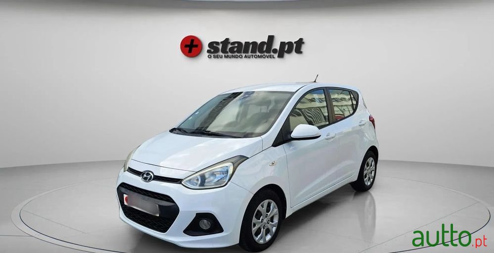 2016' Hyundai i10 1.0 Urban Gpl photo #1