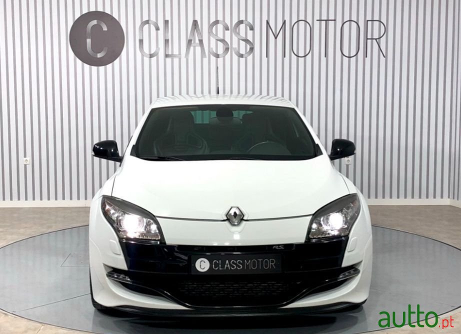 2011' Renault Megane Coupe photo #2