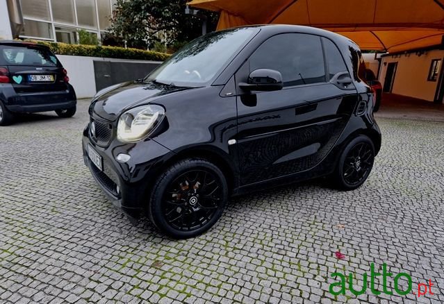 2015' Smart Fortwo photo #1