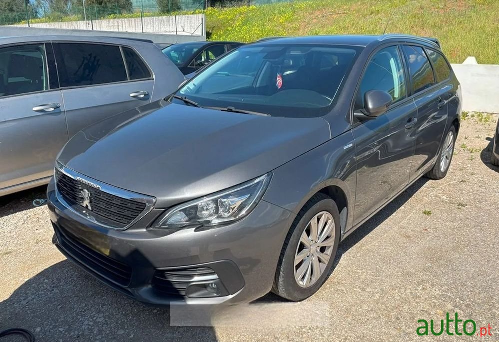 2019' Peugeot 308 Sw photo #1
