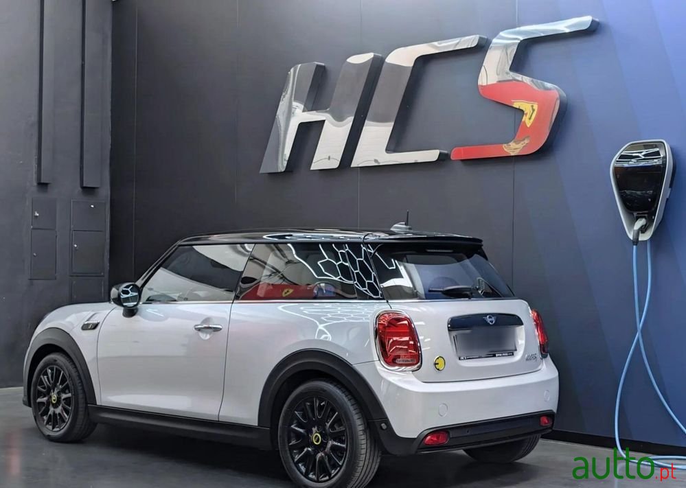 2022' MINI 3 Portas photo #2