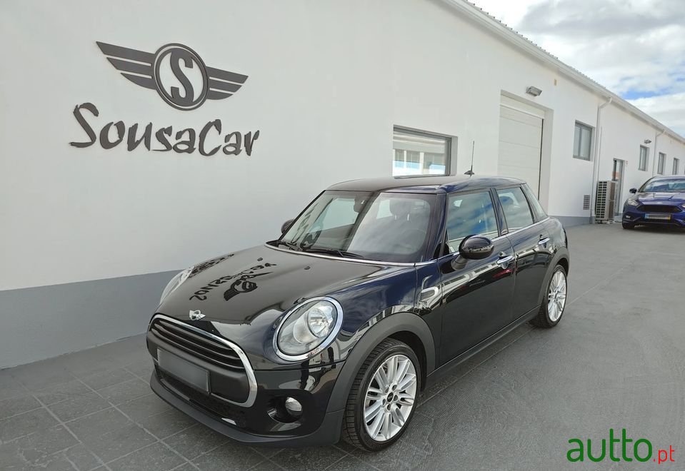 2018' MINI One photo #1