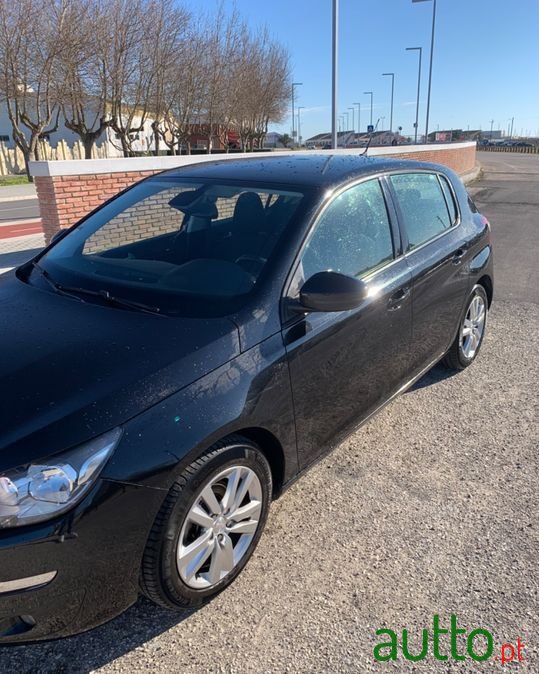 2016' Peugeot 308 photo #3