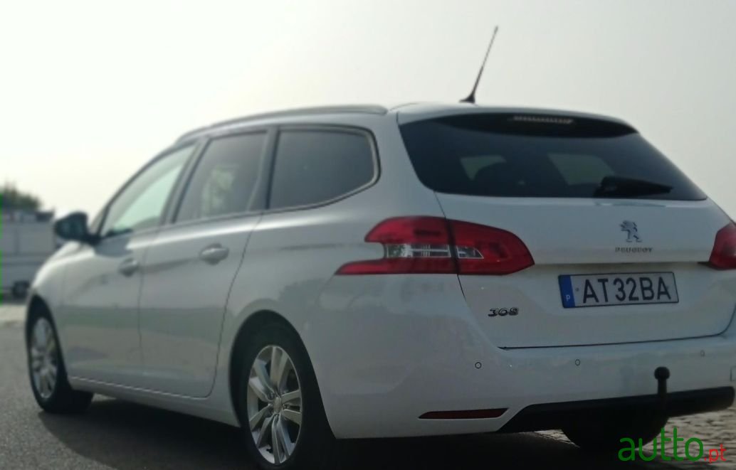 2017' Peugeot 308 Sw photo #5
