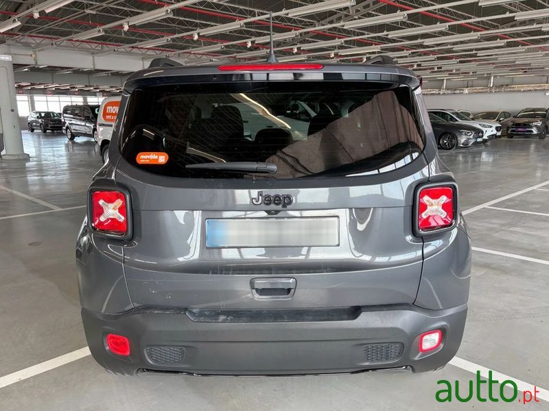 2022' Jeep Renegade photo #3