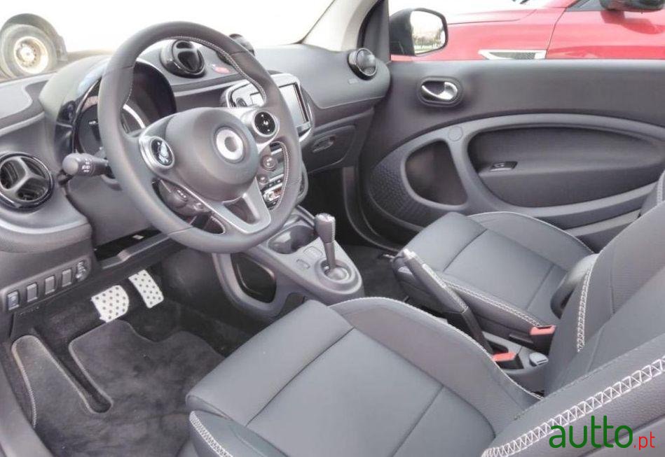 2019' Smart Fortwo Kit Brabus photo #3