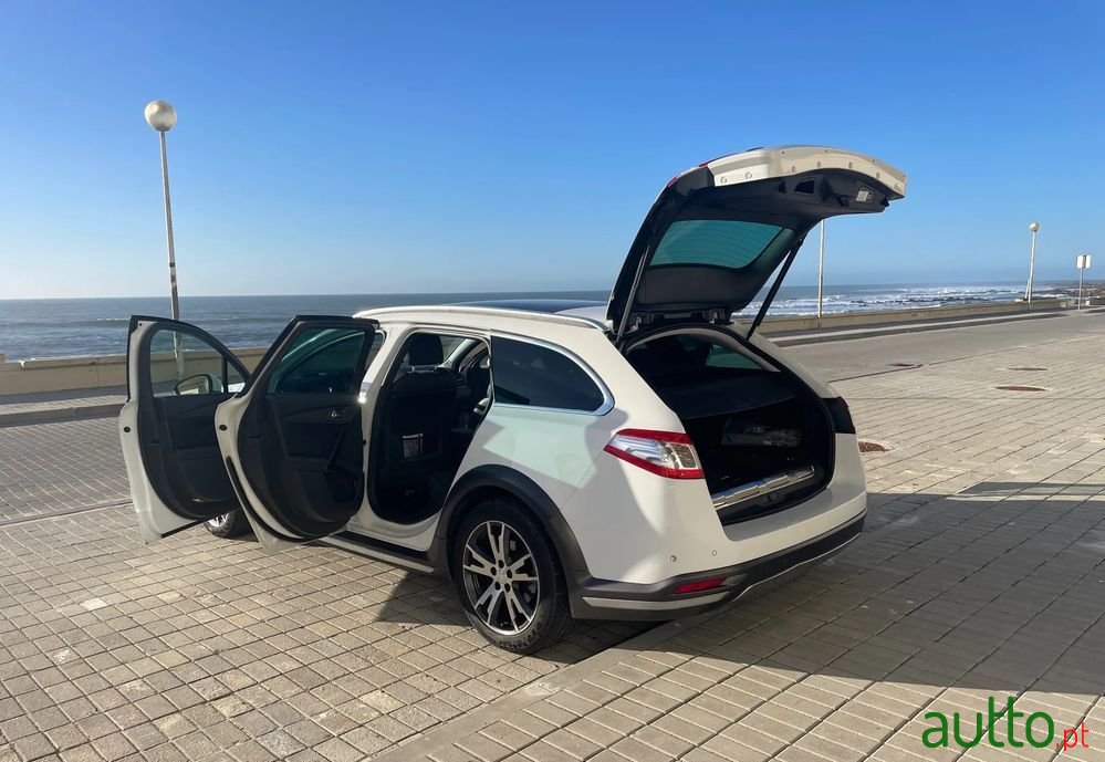 2015' Peugeot 508 Sw photo #3