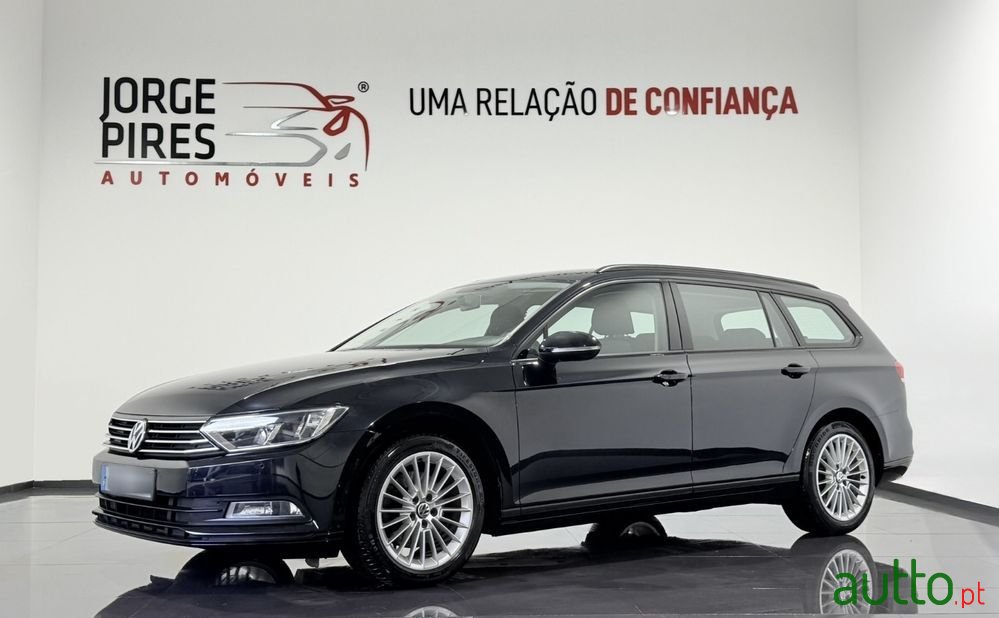 2016' Volkswagen Passat Variant photo #1