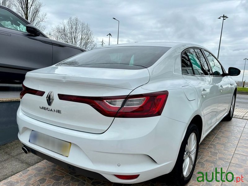 2019' Renault Megane Grand Coupe photo #3