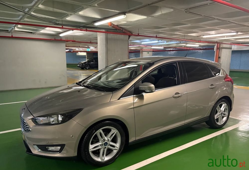 2015' Ford Focus photo #6