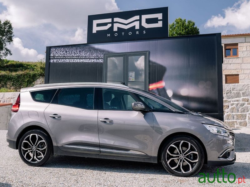 2019' Renault Grand Scenic photo #5