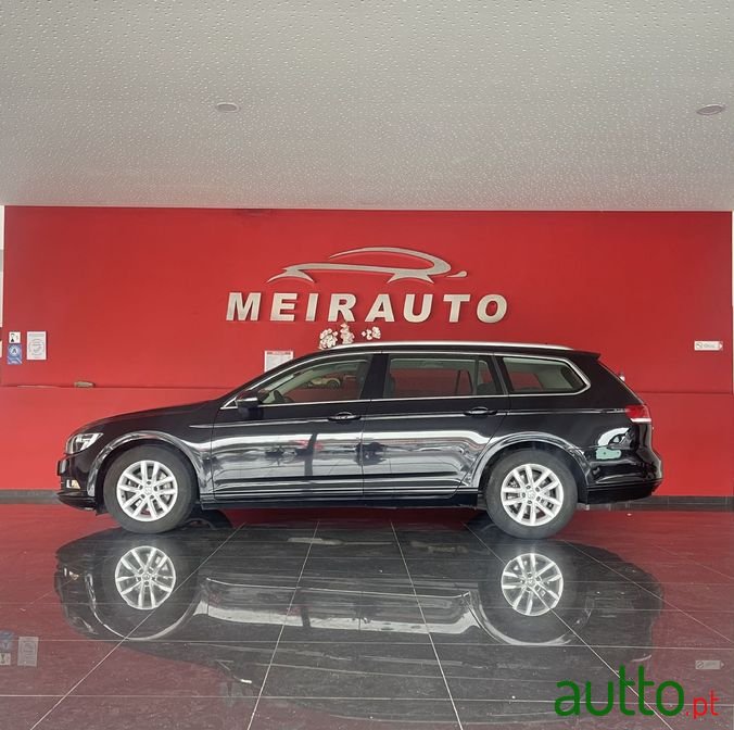 2016' Volkswagen Passat photo #4