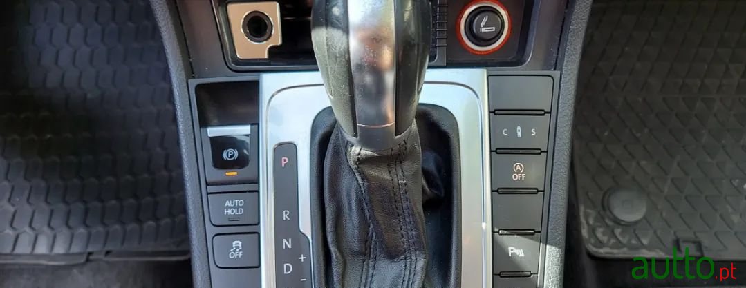 2013' Volkswagen CC photo #5