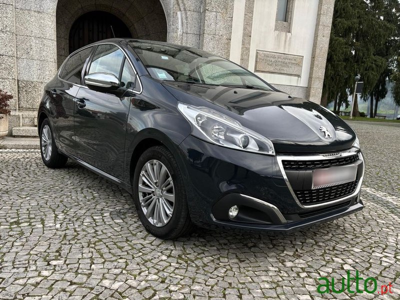 2017' Peugeot 208 photo #5