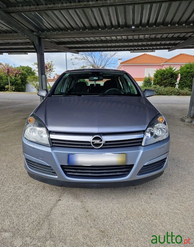 2004' Opel Astra photo #5