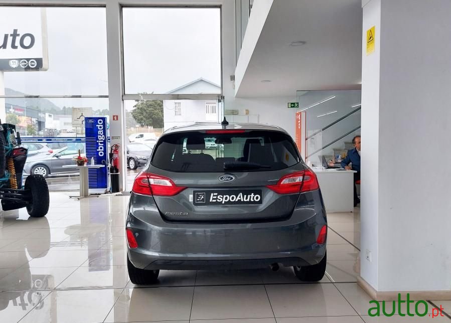 2021' Ford Fiesta photo #3