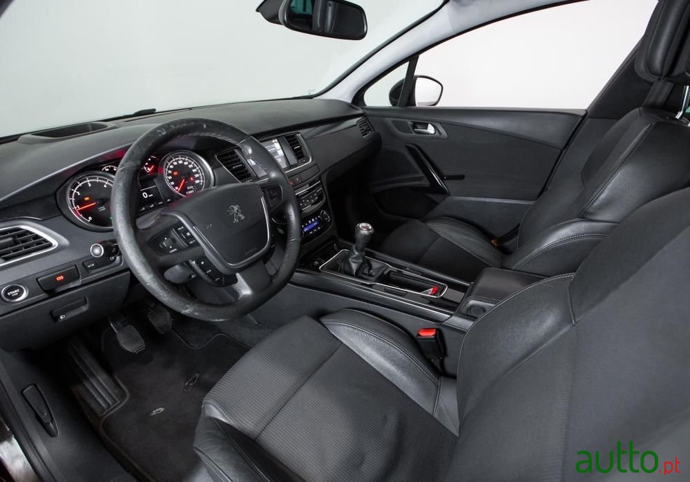 2015' Peugeot 508 Sw photo #6