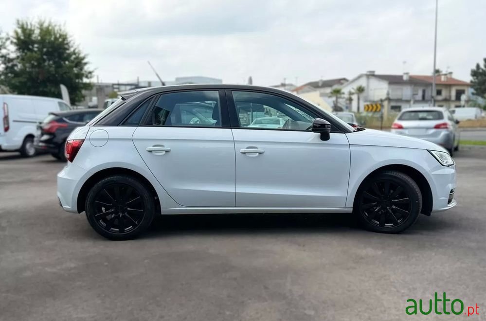 2016' Audi A1 Sportback photo #5