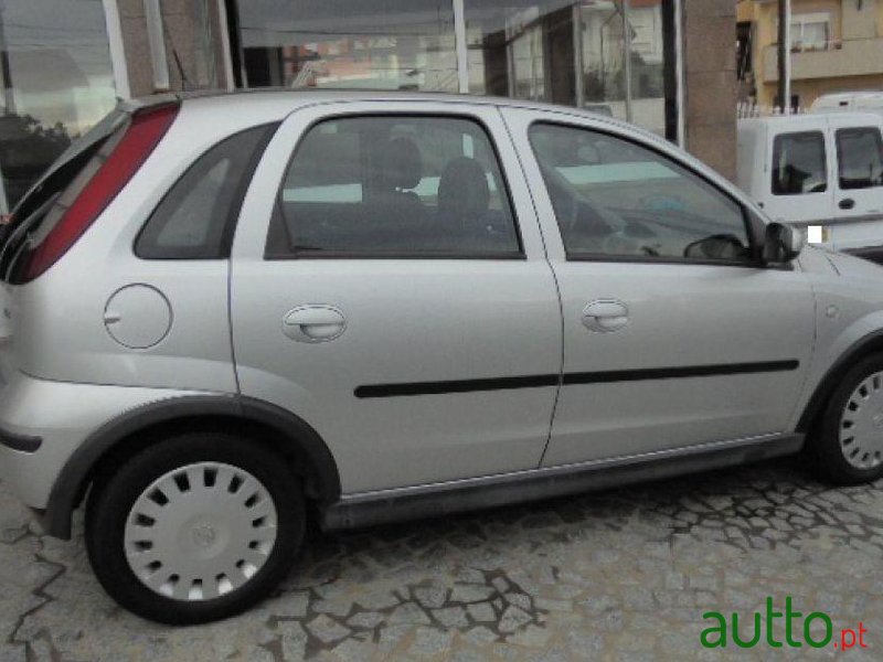 2004' Opel Corsa 1.2 16V Enjoy photo #2