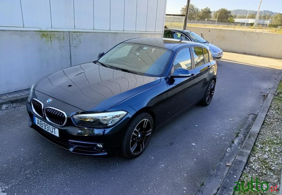 2015' BMW 116 Sport photo #2