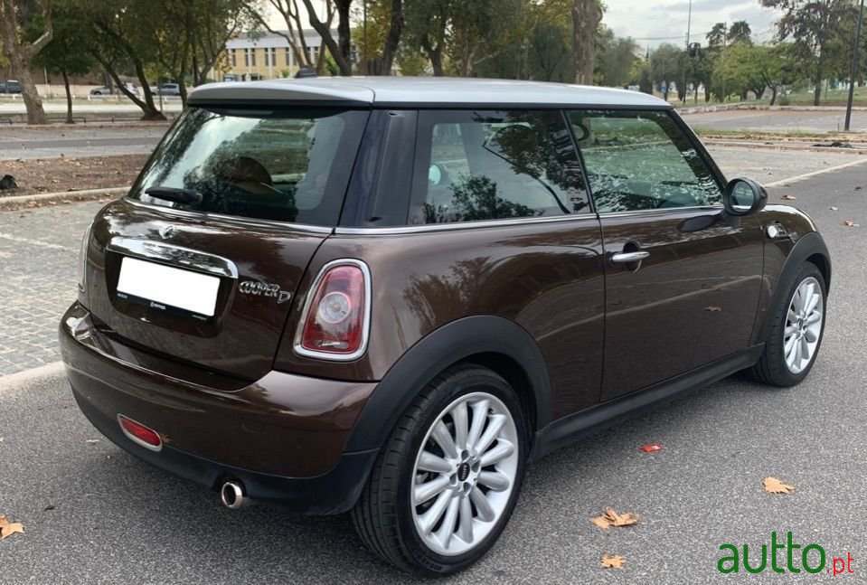 2009' MINI Cooper photo #4