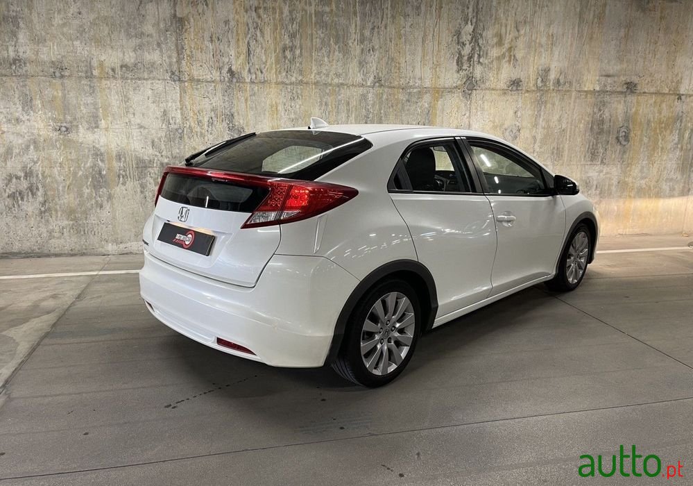 2013' Honda Civic 1.6 I-Dtec Sport photo #5