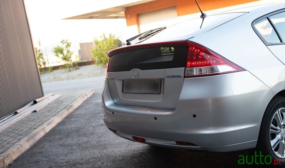 2010' Honda Insight photo #5