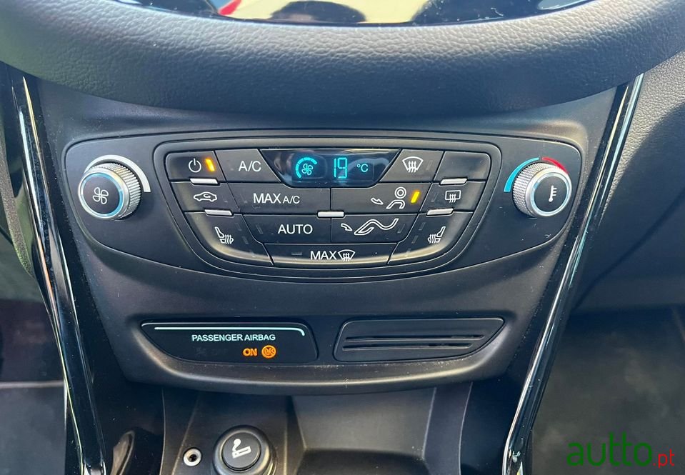 2014' Ford B-MAX photo #4