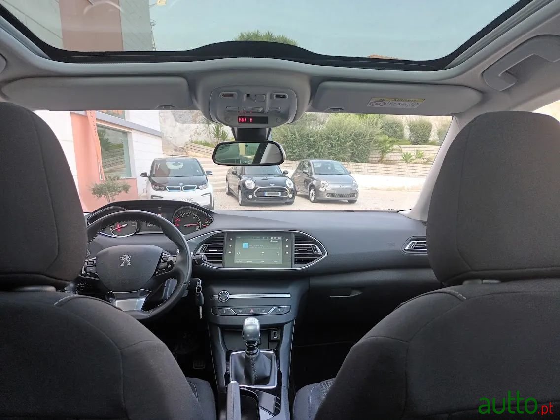 2018' Peugeot 308 Sw photo #5