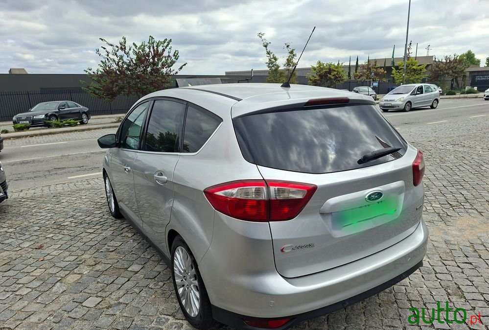 2013' Ford C-MAX photo #3