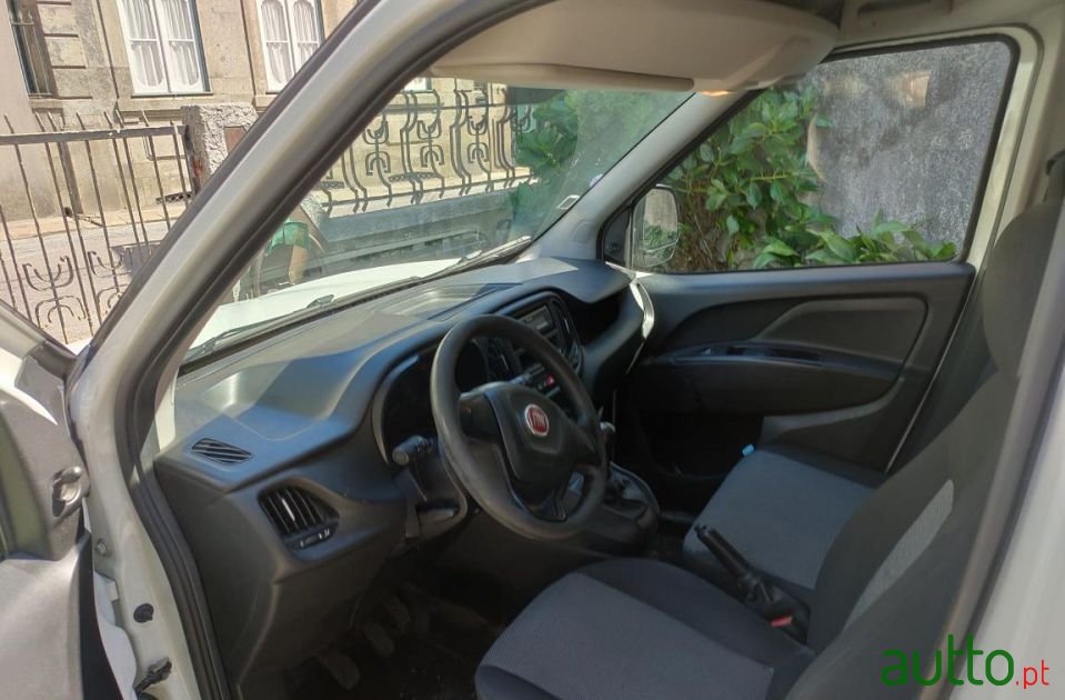 2017' Fiat Doblo photo #5