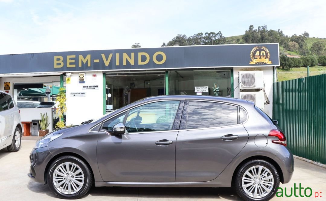 2019' Peugeot 208 photo #4