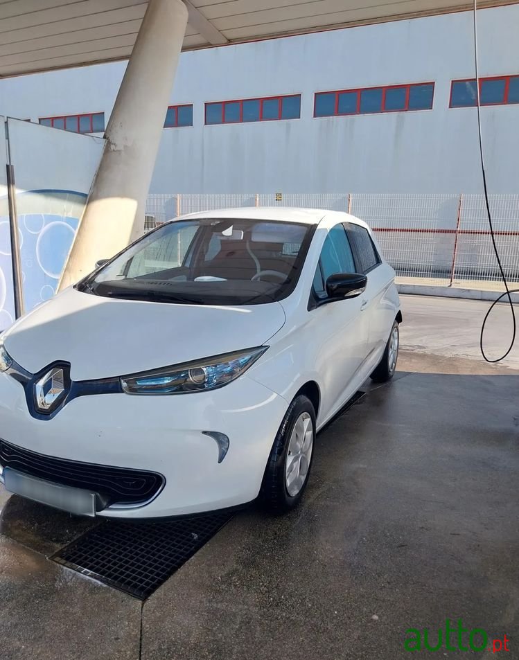 2015' Renault Zoe photo #1
