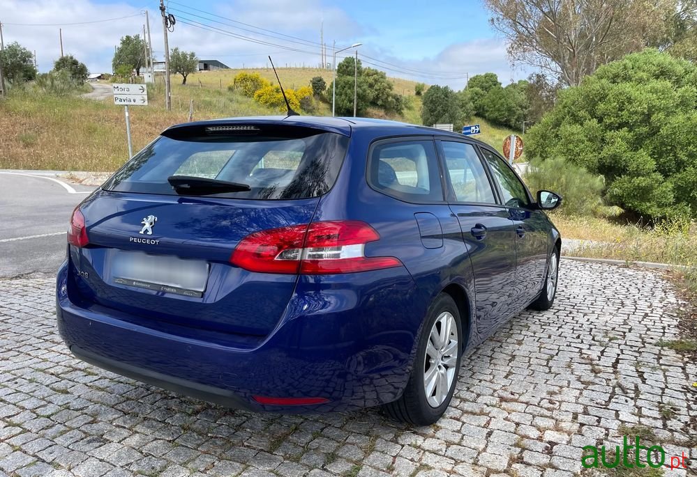 2018' Peugeot 308 Sw photo #3