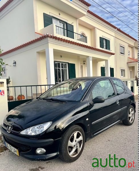 2002' Peugeot 206 photo #1