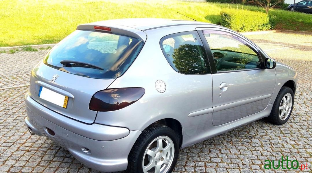 2003' Peugeot 206 1.4 Hdi Xt photo #5