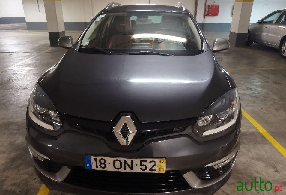 2014' Renault Megane Sport Tourer photo #3