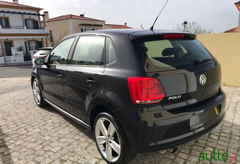 2012' Volkswagen Polo photo #3