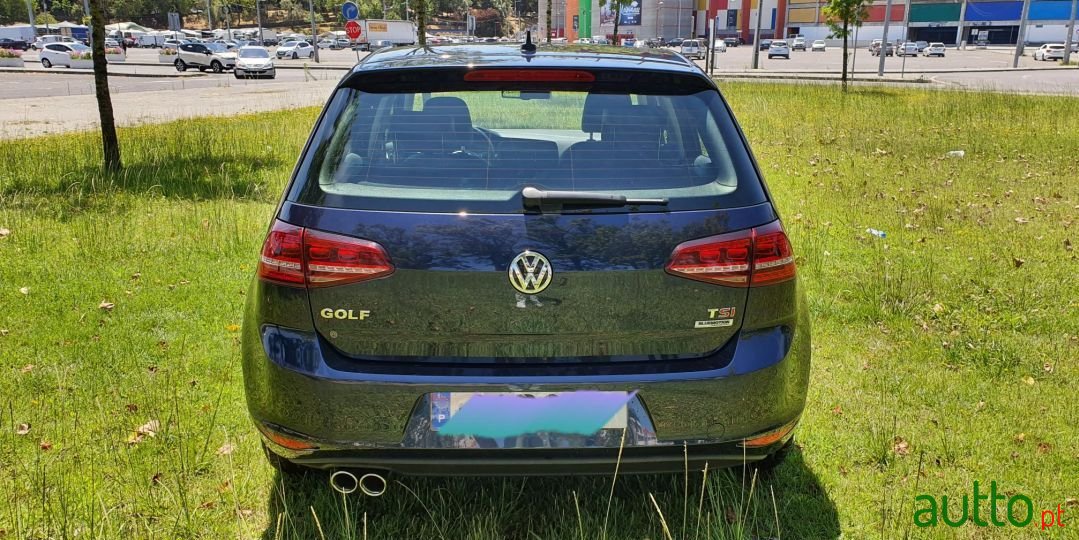 2014' Volkswagen Golf photo #5