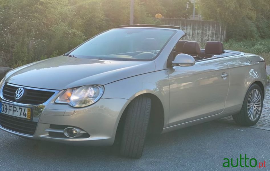 2008' Volkswagen Eos photo #2