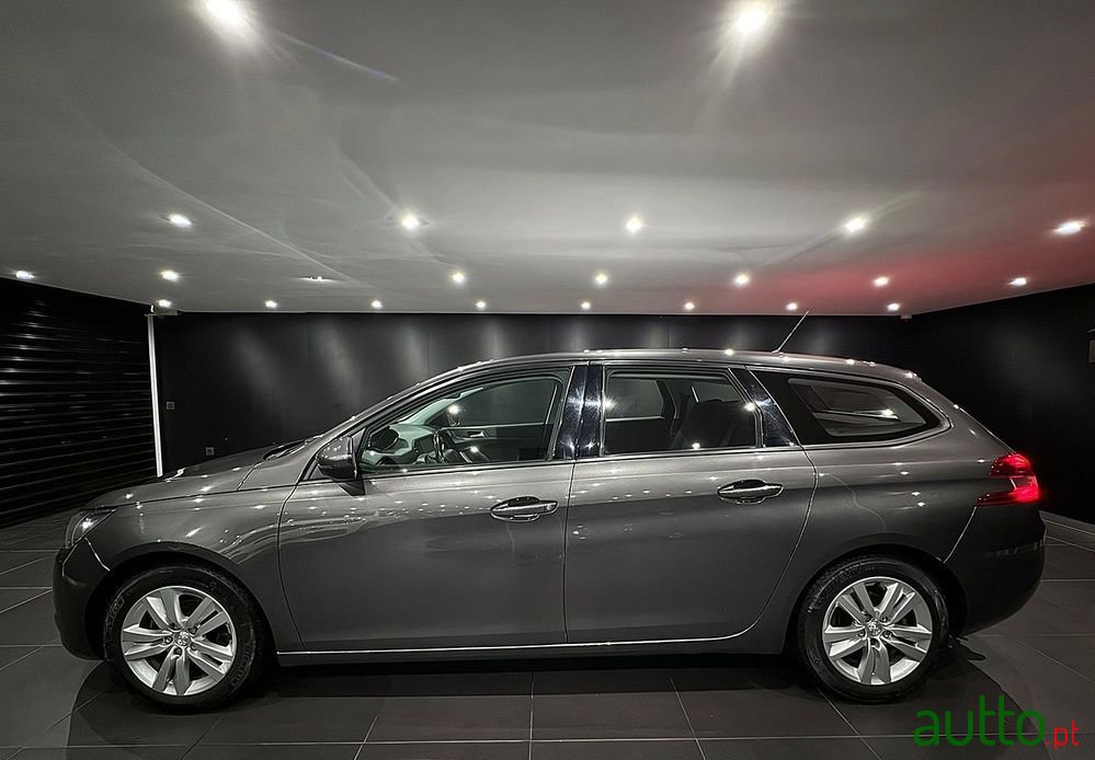 2017' Peugeot 308 Sw photo #4