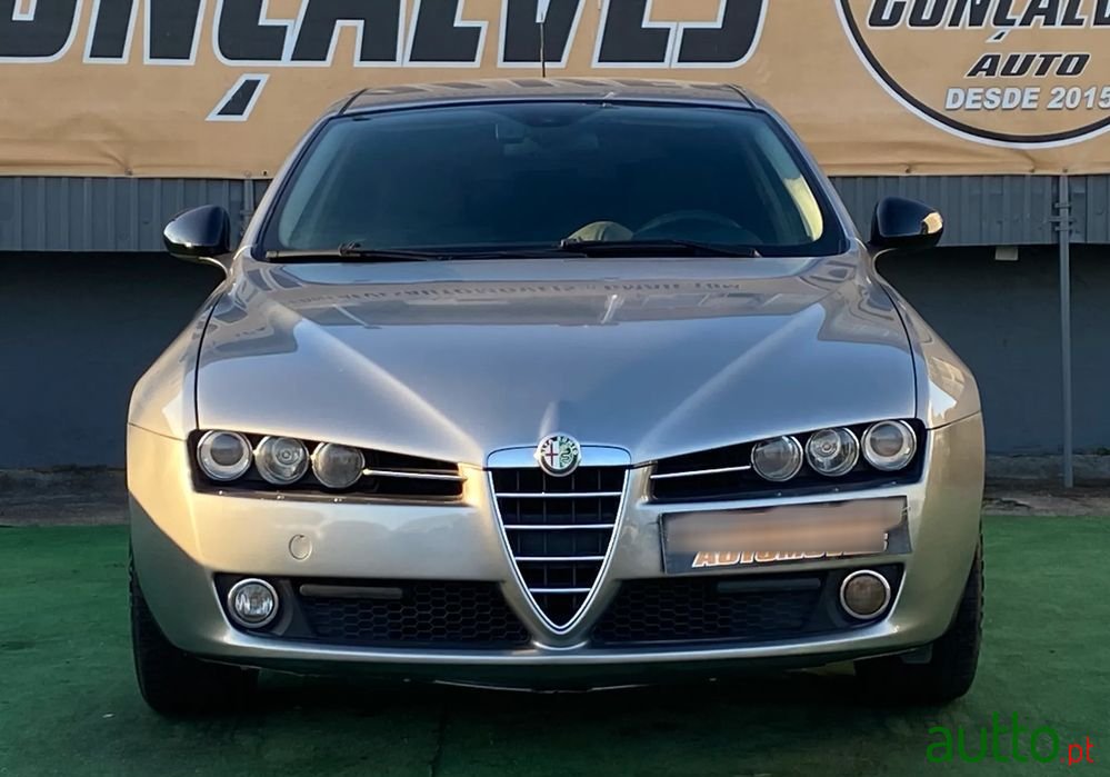 2006' Alfa Romeo 159 Sportwagon photo #2