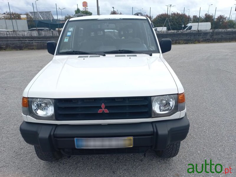 1998' Mitsubishi Pajero 2.5 Td Glx photo #1