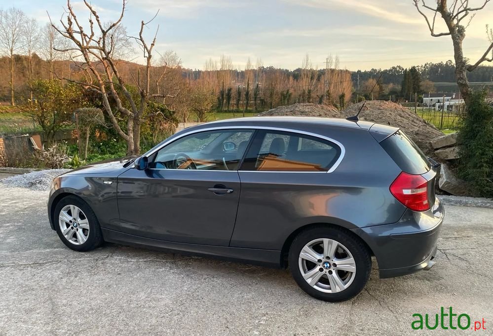 2007' BMW 118 D photo #2