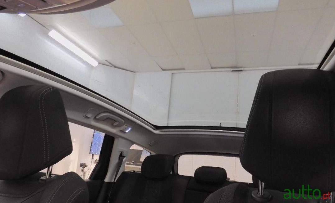 2015' Peugeot 308 Sw photo #3